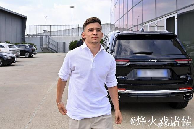 斯基拉:小孔塞桑拒绝了埃弗顿和狼队的报价,他希望留在尤文 斯基拉:小孔塞桑拒绝了埃弗顿和狼队的报价,他希望留在尤文