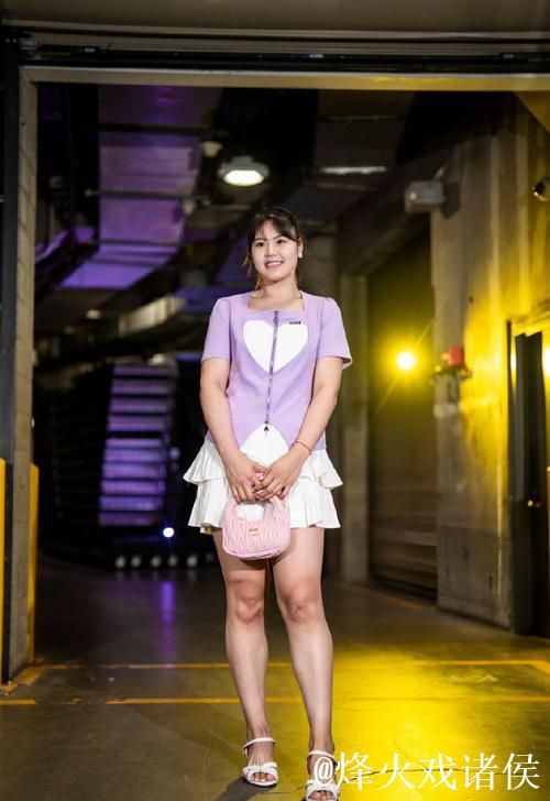 火花主帅:李月汝职业态度好的令人难以想象 火花主帅:李月汝职业态度好的令人难以想象